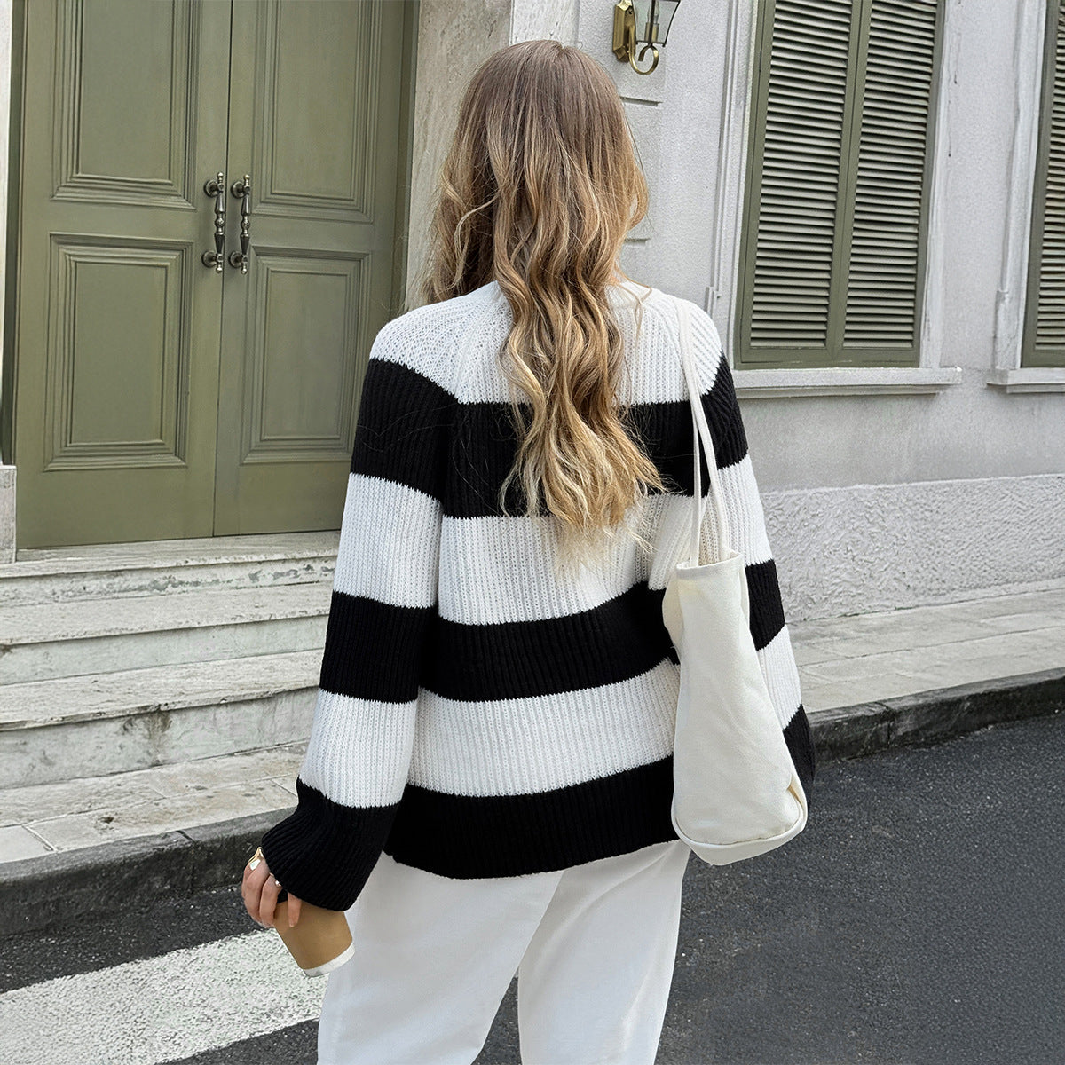 Versatile color blocked long sleeved woolen top sweater