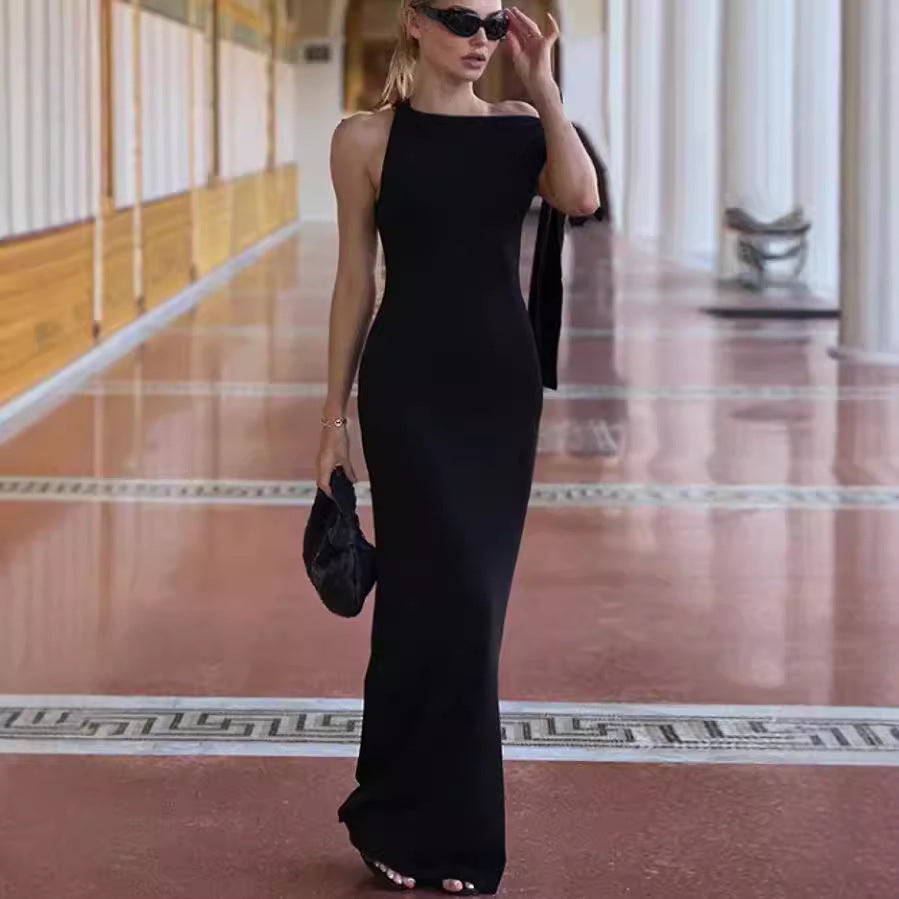 Sexy and minimalist strappy dress for women's wear
