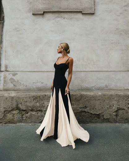 Elegant and sexy backless camisole slim fit contrasting dress for women