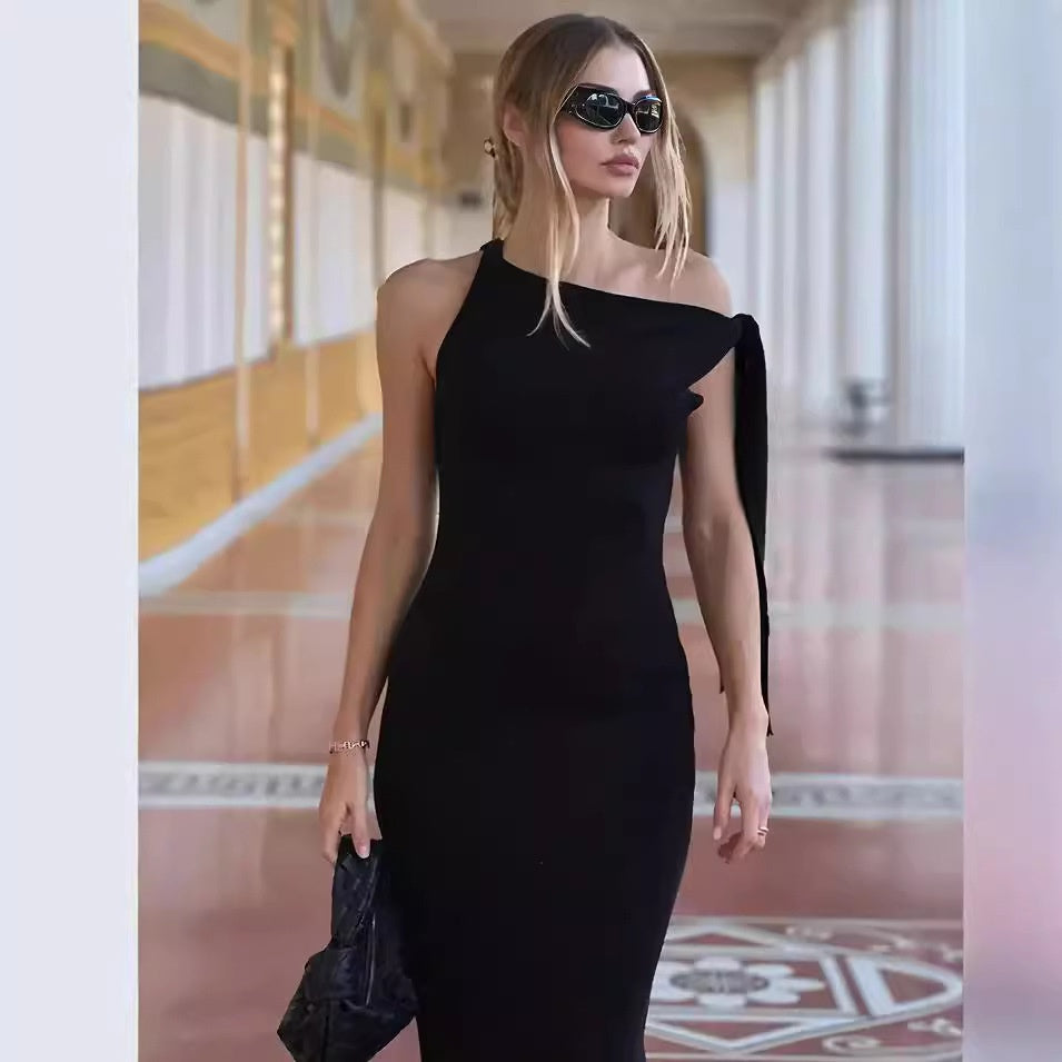 Sexy and minimalist strappy dress for women's wear